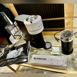 Nespresso Vertuo Next Machine & Foam Bundle